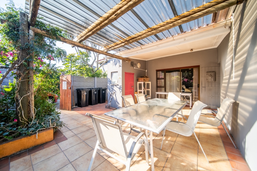 4 Bedroom Property for Sale in Berea Eastern Cape